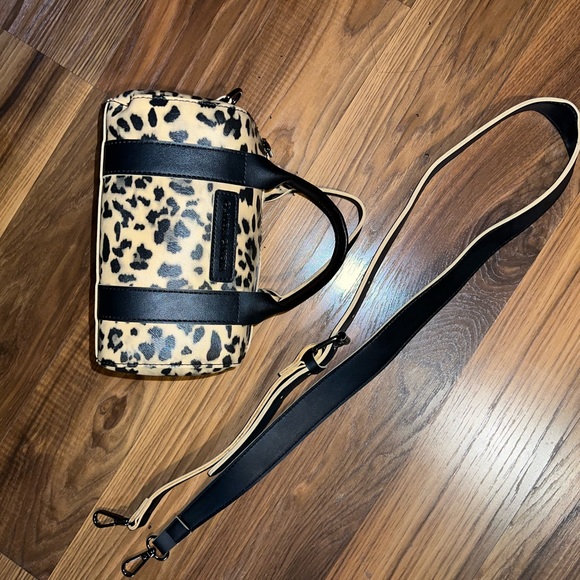 ASOS Leopard Print Purse - Picture 6 of 6